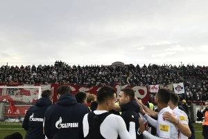 Zvezdini ugovori, problem sa bekovima!
